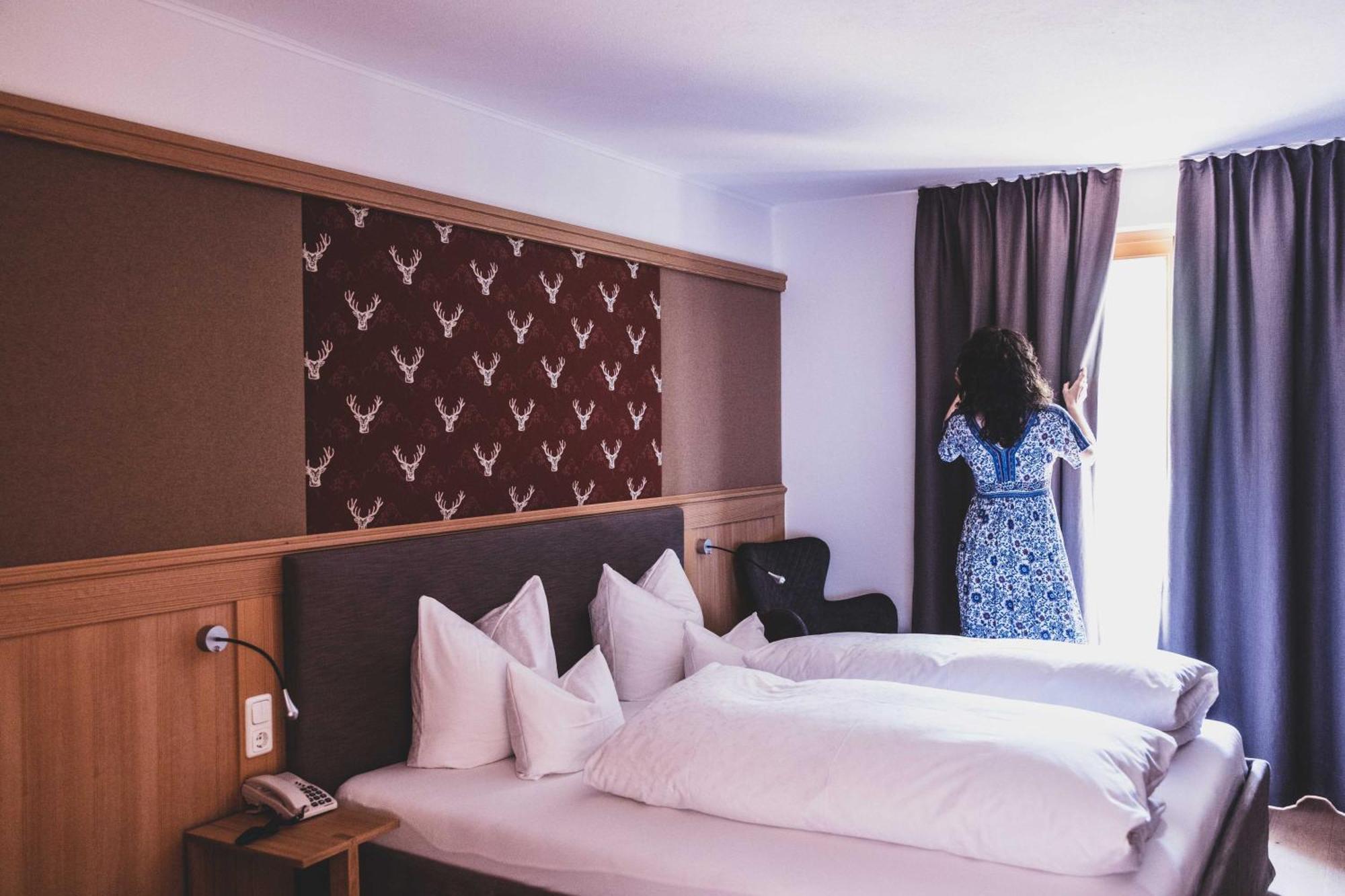 Hotel Gasthof Kreuz Sonntag Extérieur photo