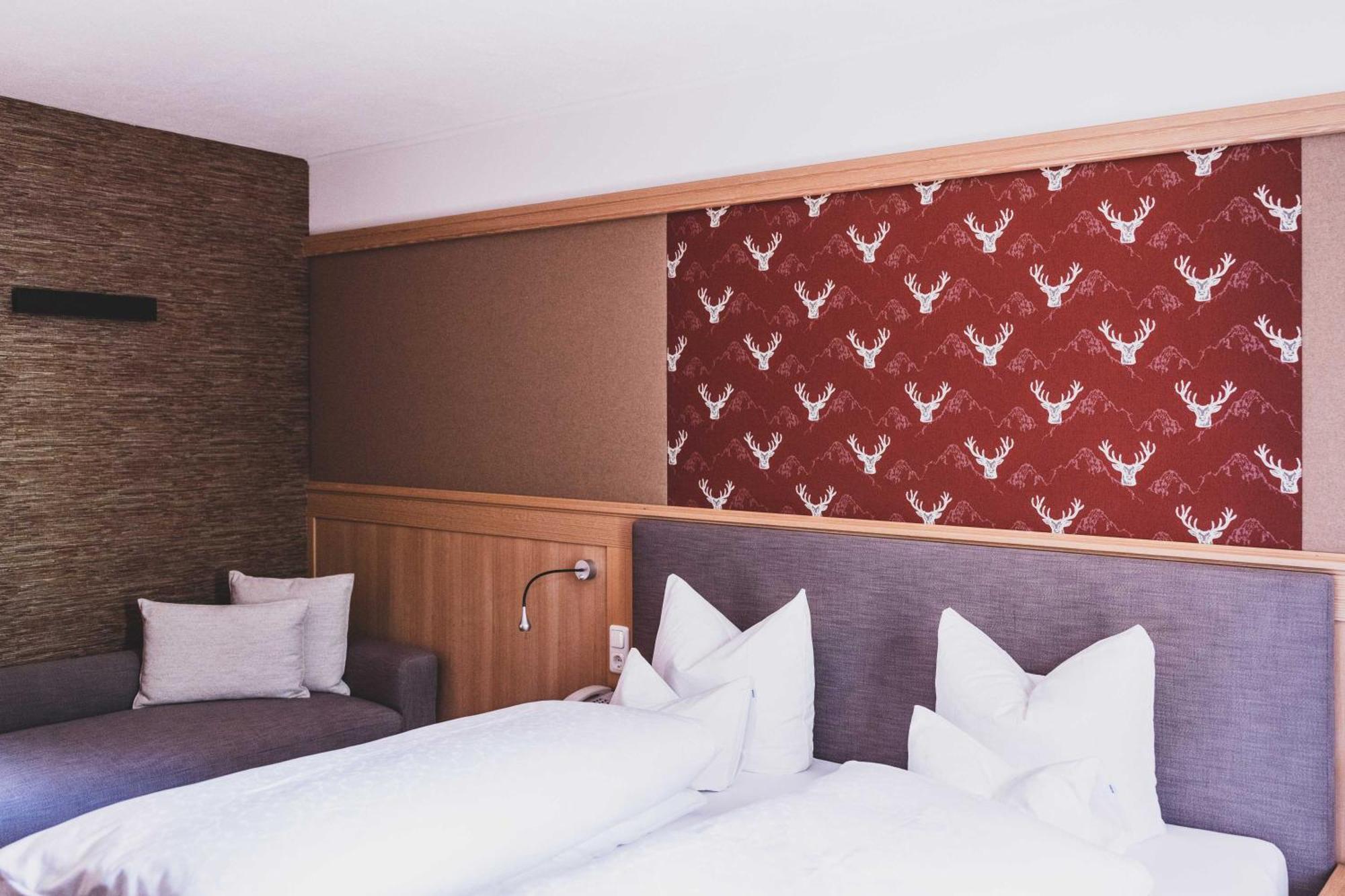 Hotel Gasthof Kreuz Sonntag Extérieur photo