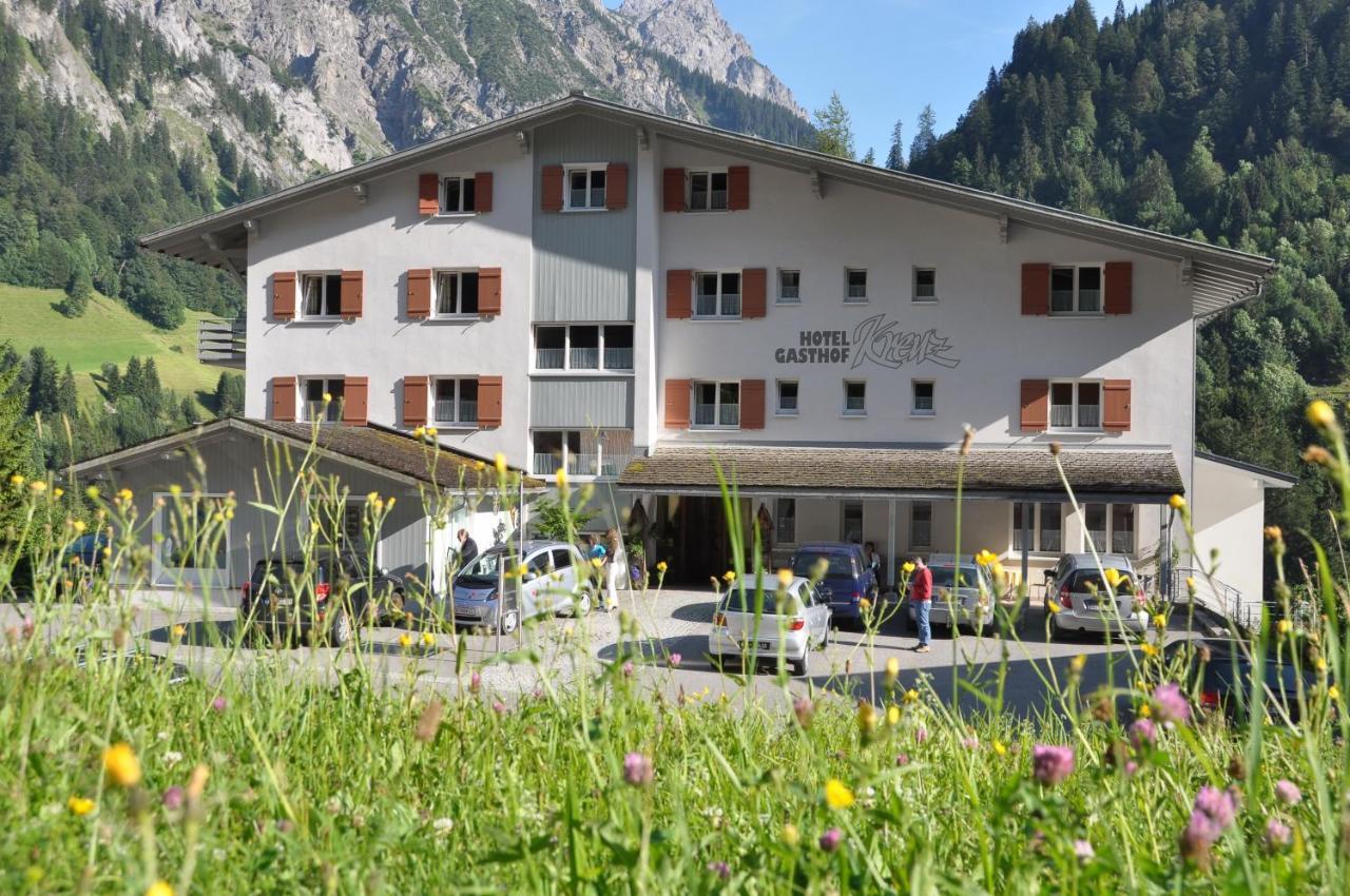 Hotel Gasthof Kreuz Sonntag Extérieur photo