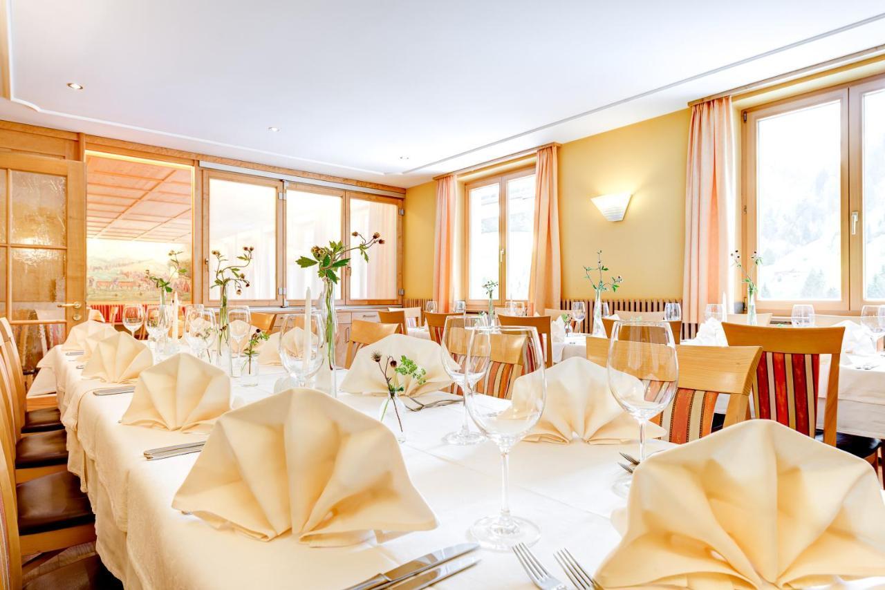 Hotel Gasthof Kreuz Sonntag Extérieur photo