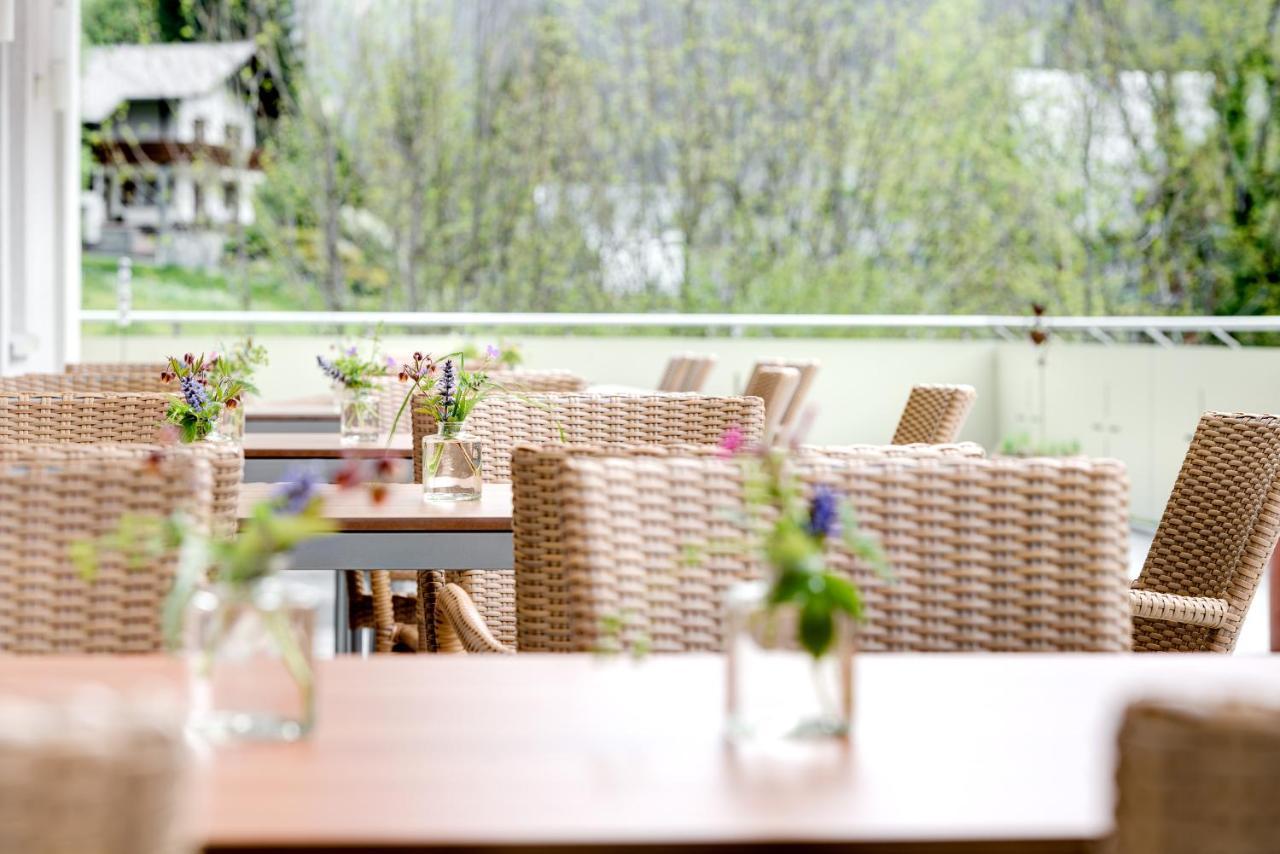 Hotel Gasthof Kreuz Sonntag Extérieur photo
